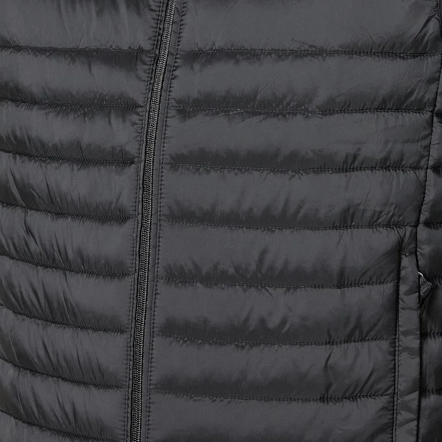 Amazon Essentials Men's Lightweight Water-Resistant Packable Puffer Vest