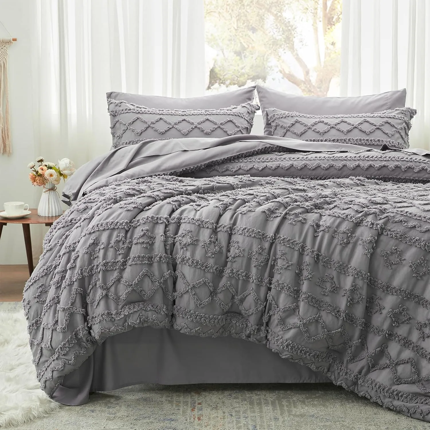 Anluoer Queen Comforter Set 7 Pieces, Grey Tufted Bed in a Bag with Comforters and Pillowcases, All Season Bedding Sets with 1 Comforter, 2 Pillow Shams, 2 Pillowcases, 1 Fitted Sheet