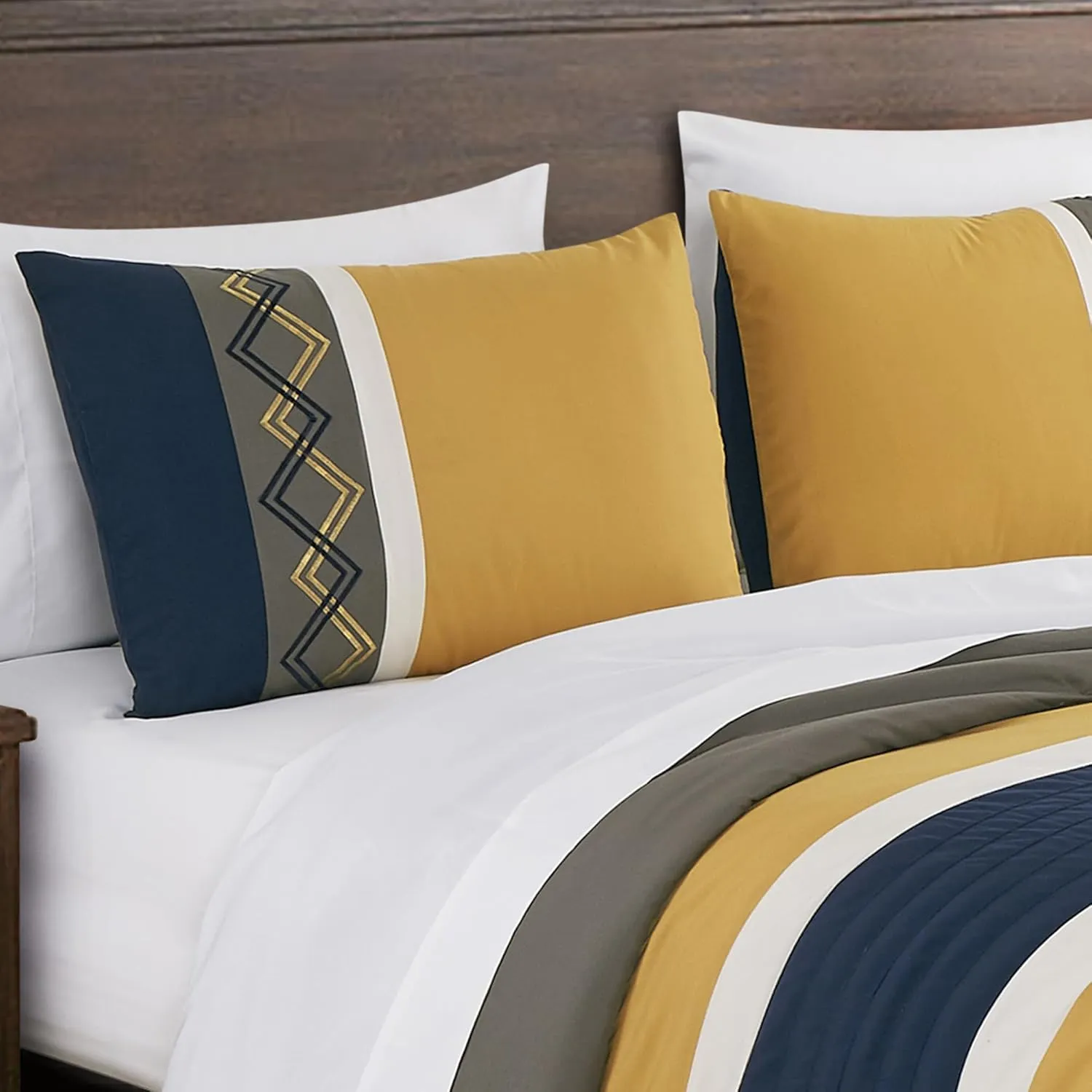 Chezmoi Collection Jaxson Bed in a Bag Queen Size 7-Piece Comforter Set with Sheets Modern Pleated Stripe Embroidered Navy/Gray/Yellow/White Zigzag Lightweight All Season Bedding