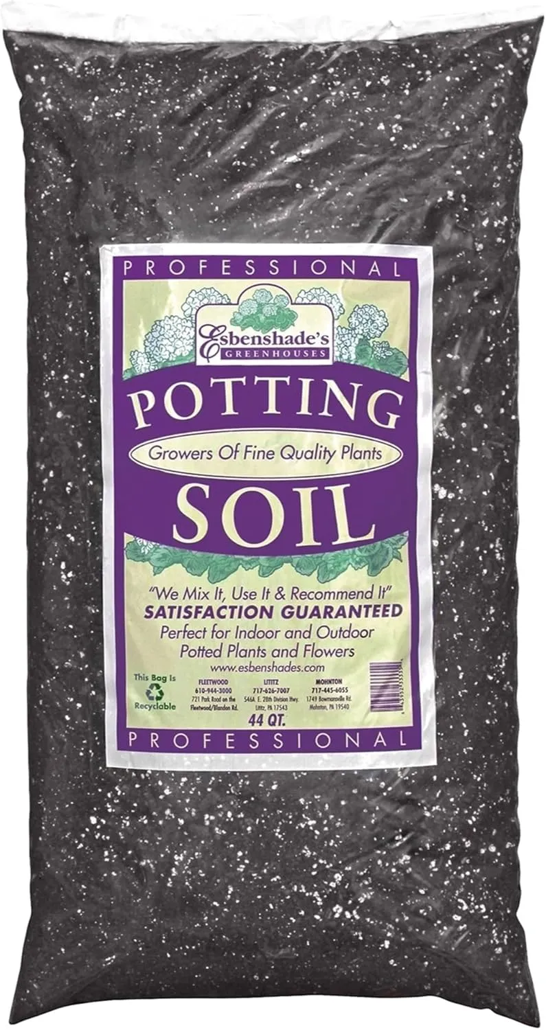 Esbenshade's Outdoor/Indoor Professional Lightweight Potting Soil (44 Quart Bag) - Blend of Peat, Perlite, Pine Bark & Lime, Perfect for Gardens and Potted Plants