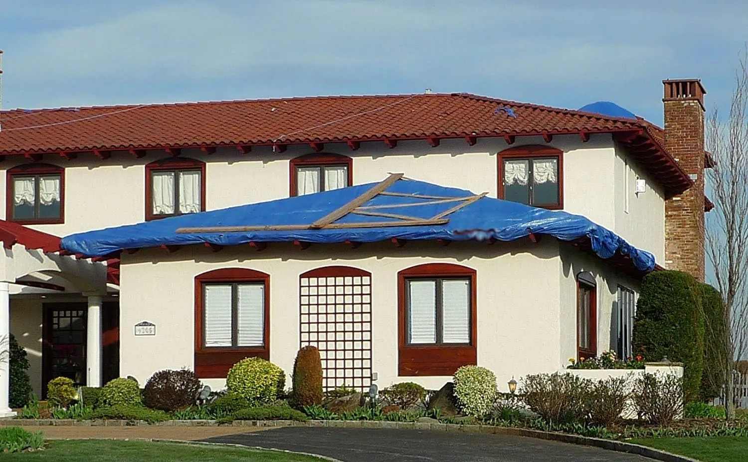 Kotap 8 x 10 Ft. All-Purpose Multi-Use Protection/Coverage 5-mil Poly Tarp, Waterproof, Blue, 20-Pack (TRA-0810-20)