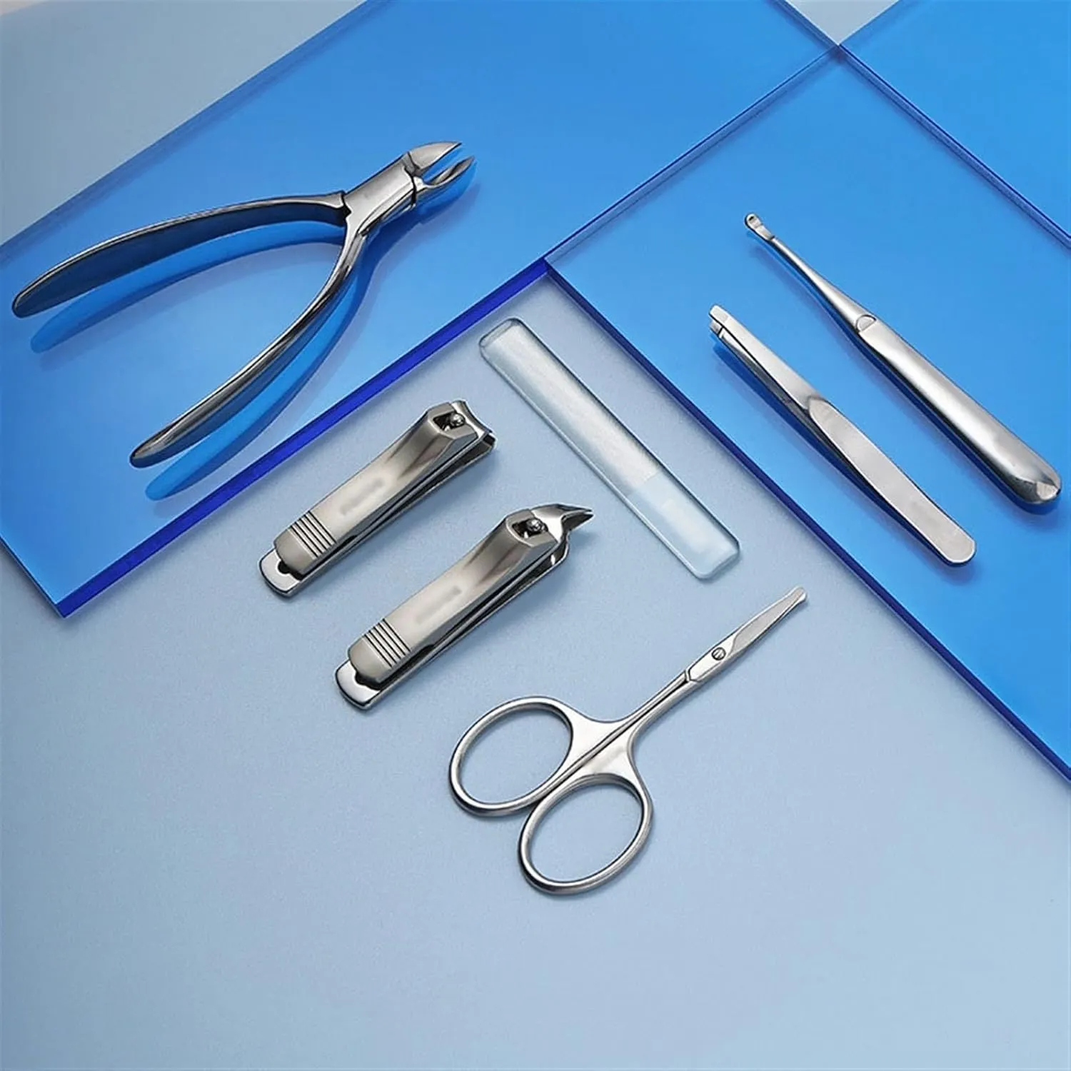 Nail Clippers Kit Portable Nail Clipper Set, 7 Pieces Pedicure Grooming Kit for Men Women, Sharp Finger&Toe Nail Tool, Personal Care Manicure Kit with Leather Case Manicure Pedicure Kit(Black)