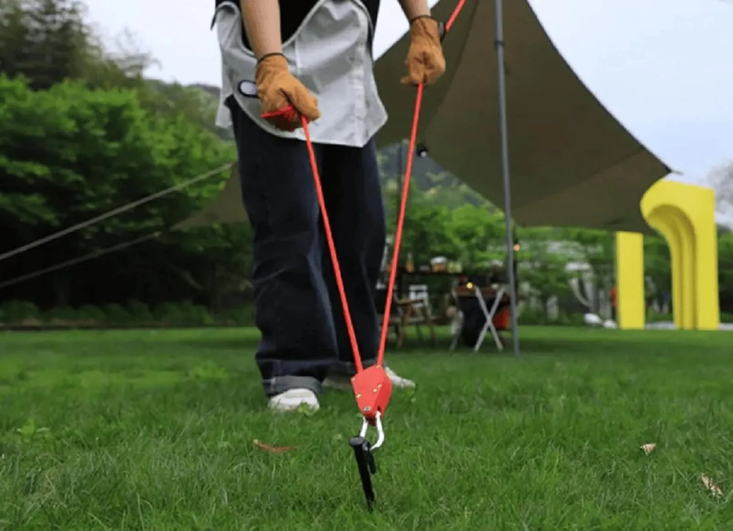 Outdoor Windproof Rope with Ratchet, Portable Adjustable Windproof Camping Rope, Outdoor Windproof Rope Hanger Adjustable for Tent Tarp, Canopy Shelter, Climbing (Khaki,6mm*5M)