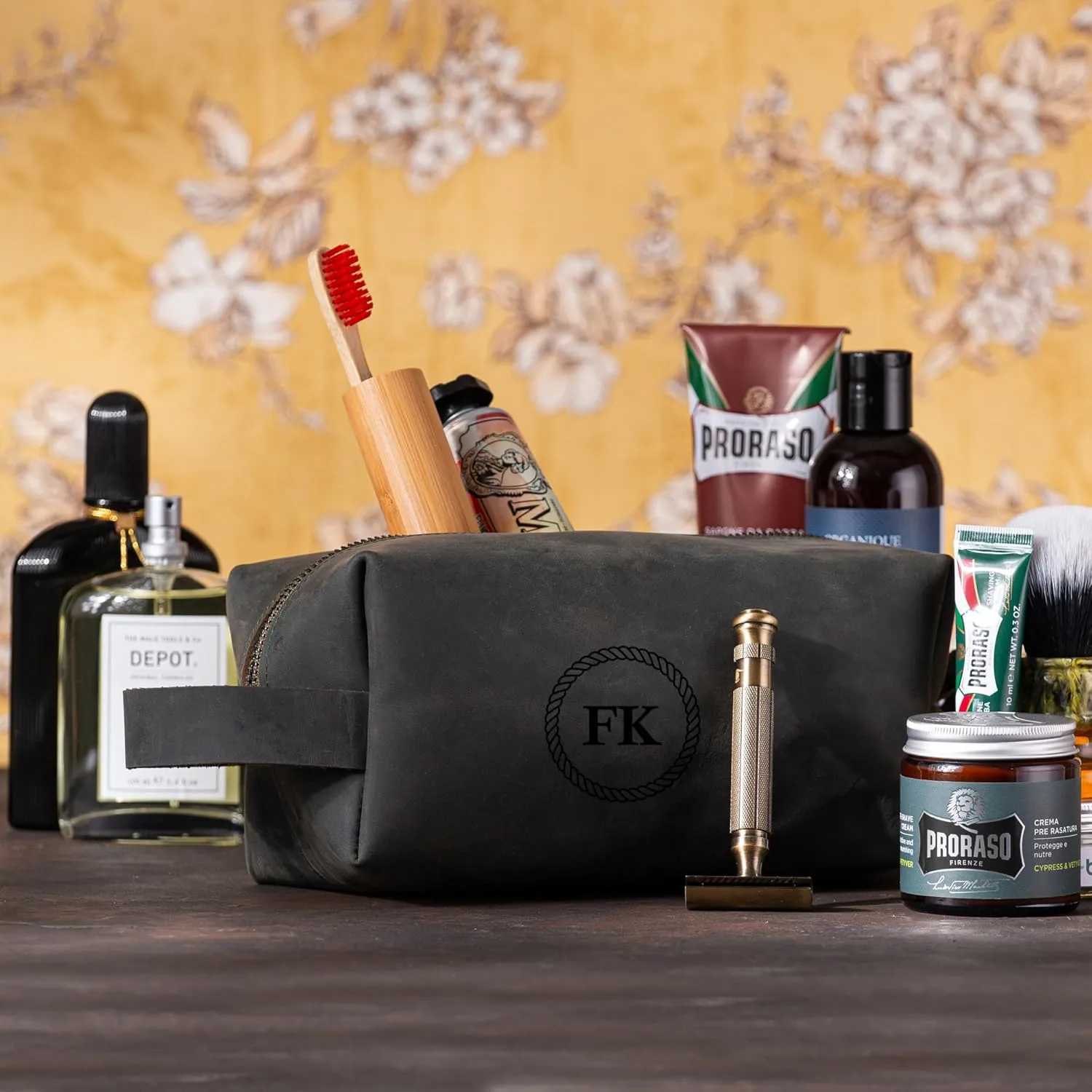 Personalized Premium Genuine Leather Dopp Kit for Men - Handcrafted Toiletry Travel Bag with Monogram Option - Gift for Groomsmen, Father's Day, Anniversary, Wedding Gift for Groomsmen - Green