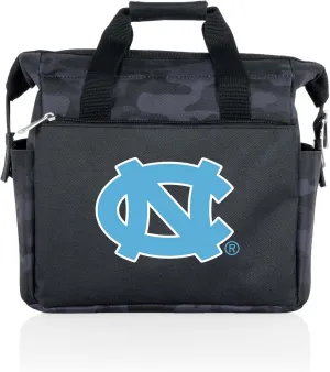 Picnic TIME NCAA North Carolina Tar Heels On The Go Lunch Bag Cooler, Soft Cooler Lunch Box, Insulated Lunch Bag, (Black Camo)