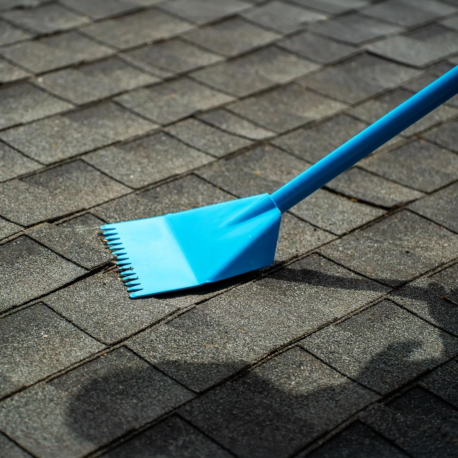 Tie Down 47.5 in. Shingle Shovel Tie Down Roof Zone El Burro Shingle Shovel Stripper | for Removal/Tearing Off Roofing & Nails |Lightweight Steel Construction | Commercial and Residential Use | Blue