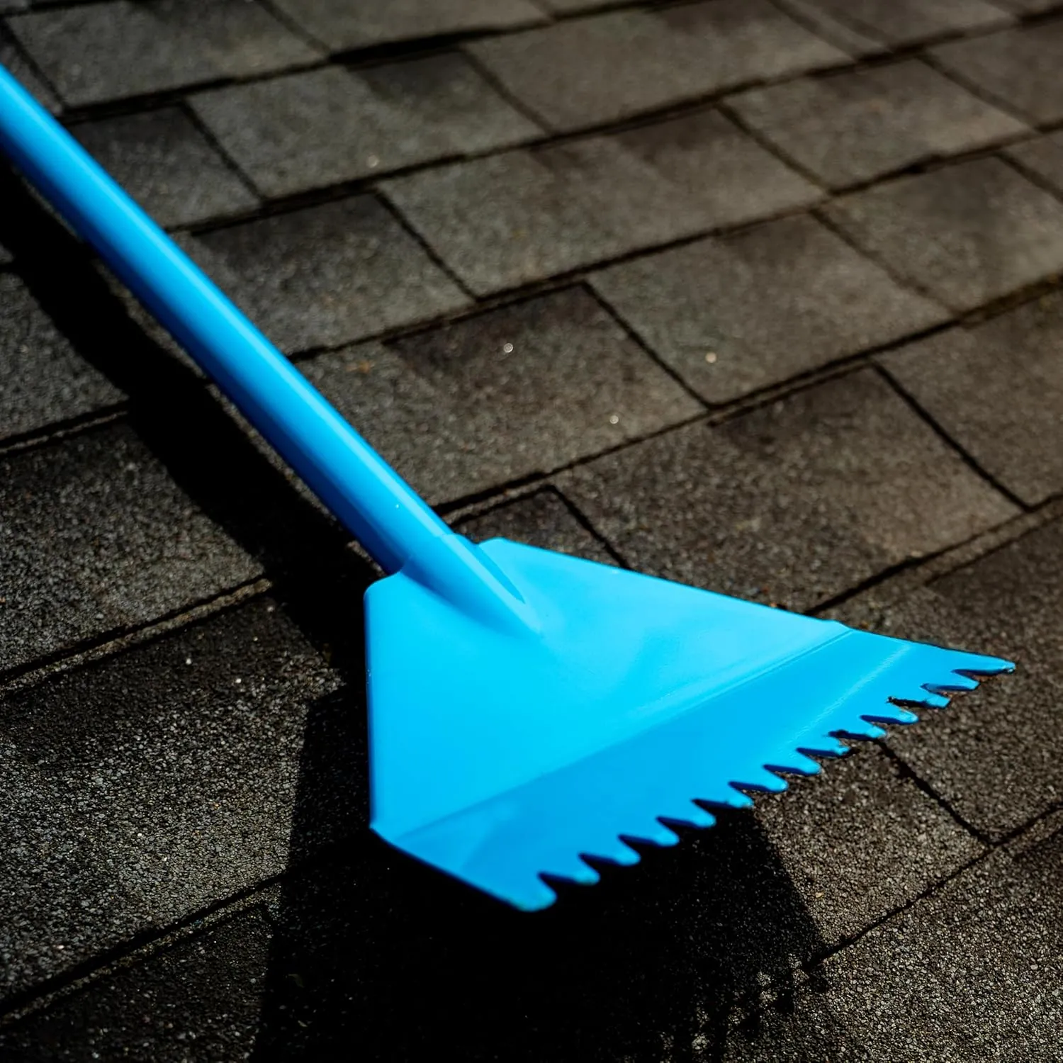 Tie Down 47.5 in. Shingle Shovel Tie Down Roof Zone El Burro Shingle Shovel Stripper | for Removal/Tearing Off Roofing & Nails |Lightweight Steel Construction | Commercial and Residential Use | Blue