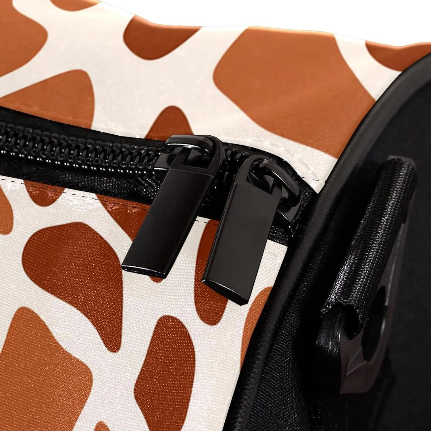Travel Bag,Mens Gym Bag,Womens Gym Bag,Free Giraffe Print Vector,Sports Bag